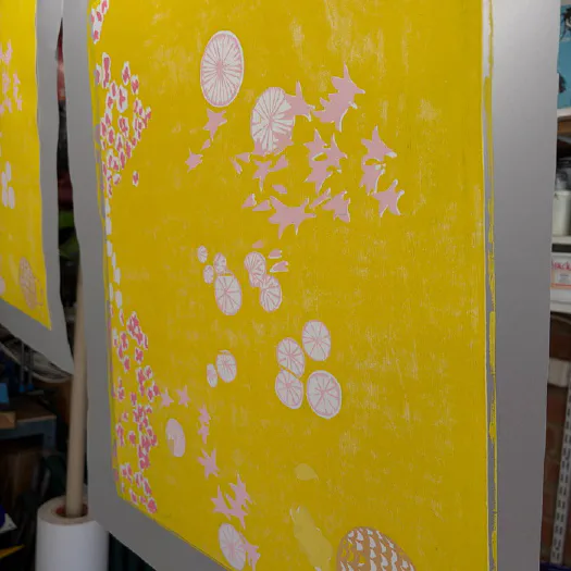 These last few weeks I’ve started auditioning my “notes on a garden” print. The first 2 layers (of 6…
